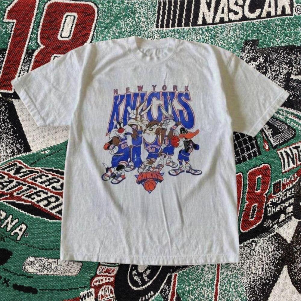 New York Knicks Cartoon Graphic Tee White Unisex